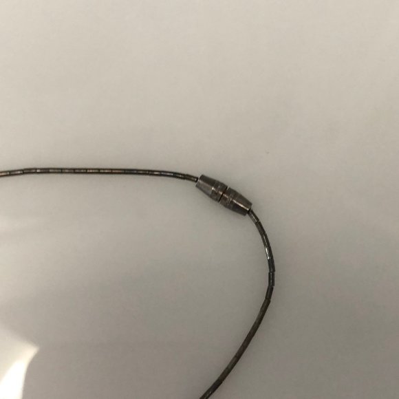 DONATED.925 silver & turquoise polar bear necklace - Picture 4 of 4